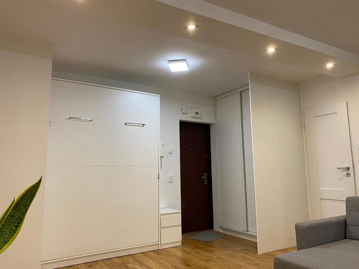 P&D Apartament W Okolicy Dworca Zachodni Lägenhet Warszawa Exteriör bild