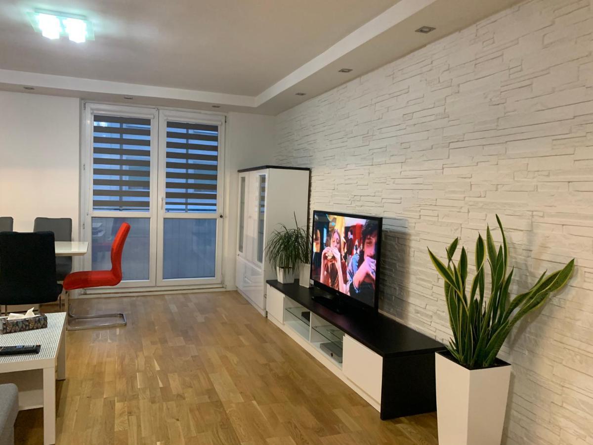P&D Apartament W Okolicy Dworca Zachodni Lägenhet Warszawa Exteriör bild
